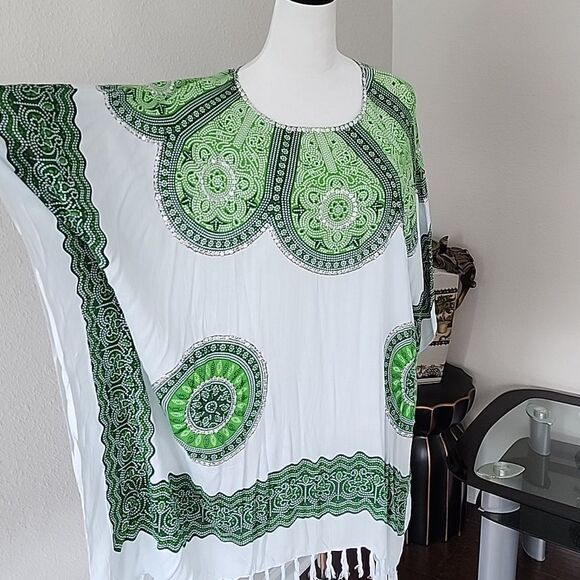 Island Planet Beach Coverup - Picture 4 of 15